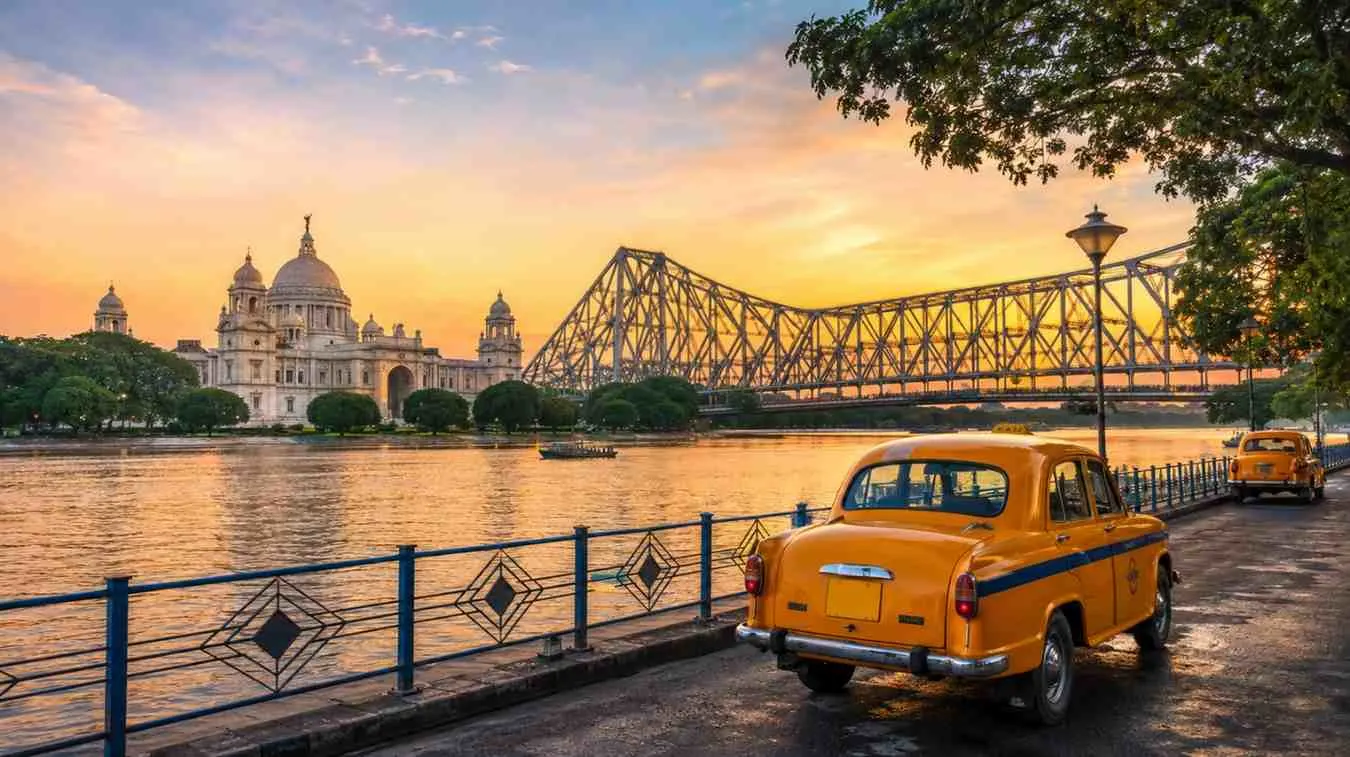 Kolkata Travel Guide 2026: City of Joy, Culture, Heritage & Food Experience 