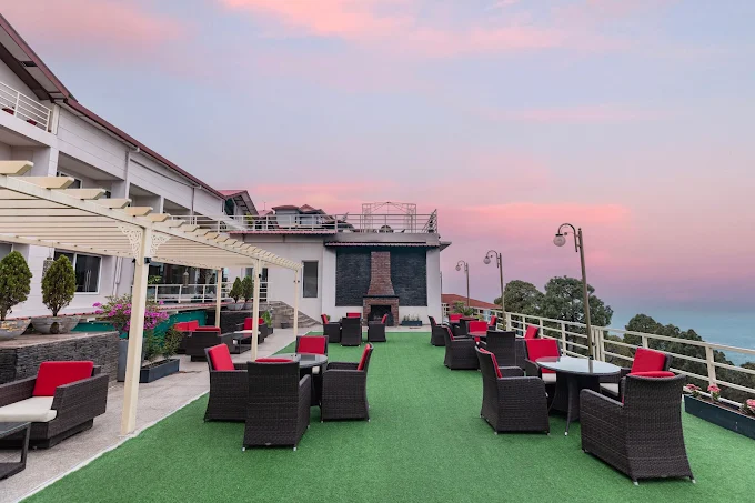 Indraprastha Spa Resort  interior