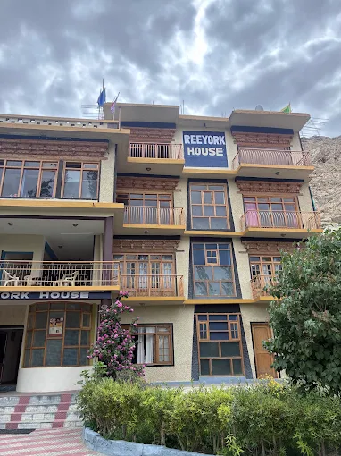 Reeyork Native Ladakhi – An Authentic Ladakhi Homestay Experience Rooted in Culture & Warmth
