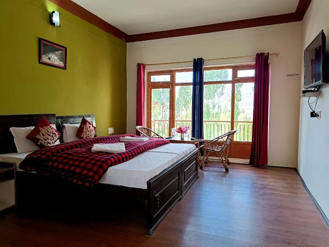 Reeyork Native Ladakhi – An Authentic Ladakhi Homestay Experience Rooted in Culture & Warmth interior