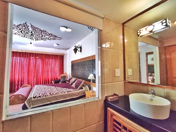 Grand Himalaya – A Luxury Retreat Offering Elegance, Comfort & Himalayan Grandeur interior