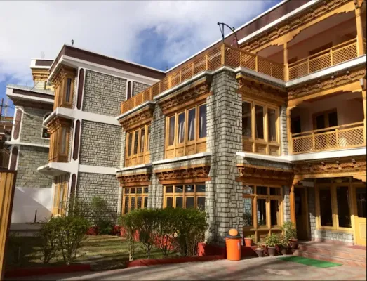Ladakh Continental – A Comfortable Stay Offering Warm Hospitality & Easy Accessibility