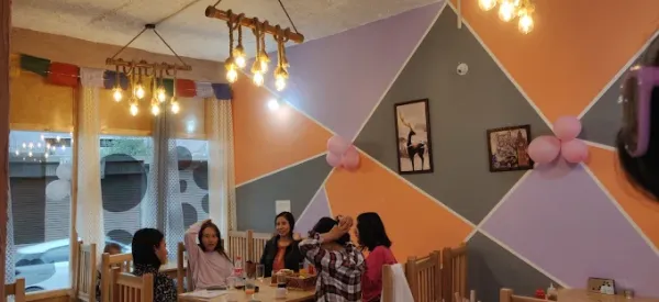 Murtsey-de-Café – Cozy Ambience, Fresh Brews & Delightful Treats