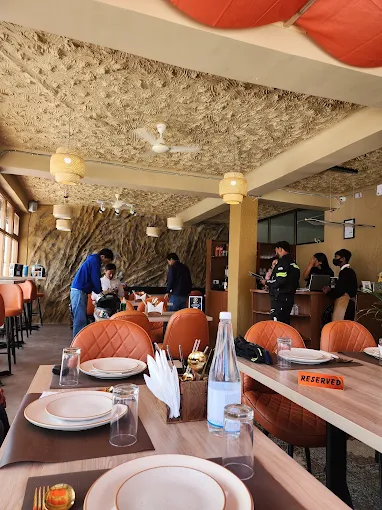 Skoryangs Café & Restaurant – Flavorful Dining with a Touch of Ladakhi Warmth surroundings