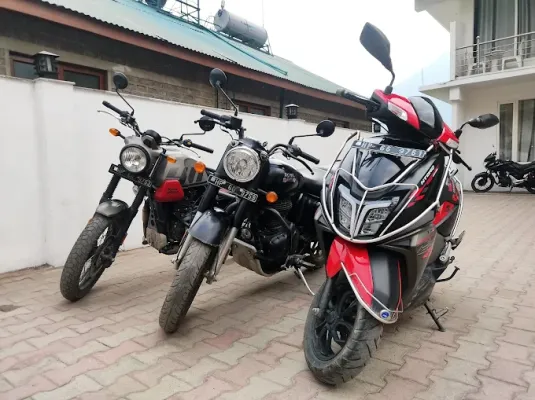 Manualaya Tour and Travel – Trusted Taxi, Tour Packages & Himalayan Travel Services