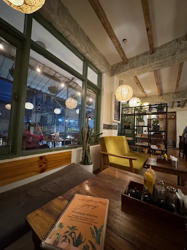 Jimmy’s Himalayan Kitchen interior