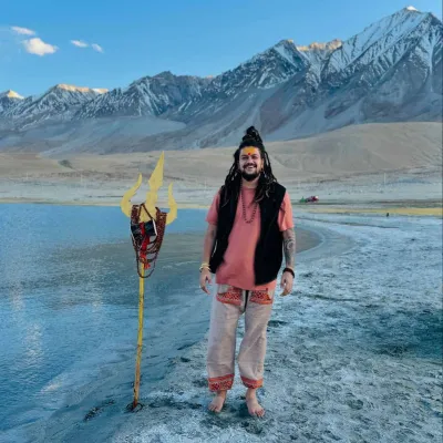 Hansraj Raghuwanshi Biography: The Inspiring Journey of the Voice of Lord Shiva