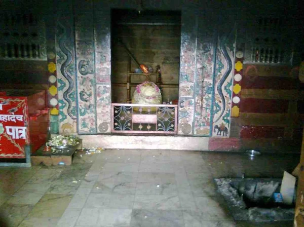 Bijli Mahadev Temple, Kullu, Himachal Pradesh: A Divine Journey Above the Clouds