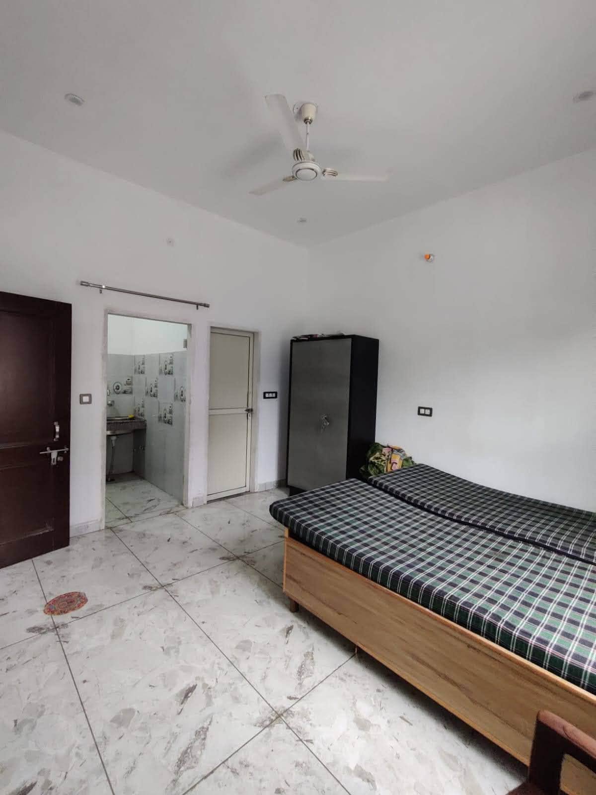 🏠 Single Room Available for Rent in Shiv Shakti Nagar, Dari