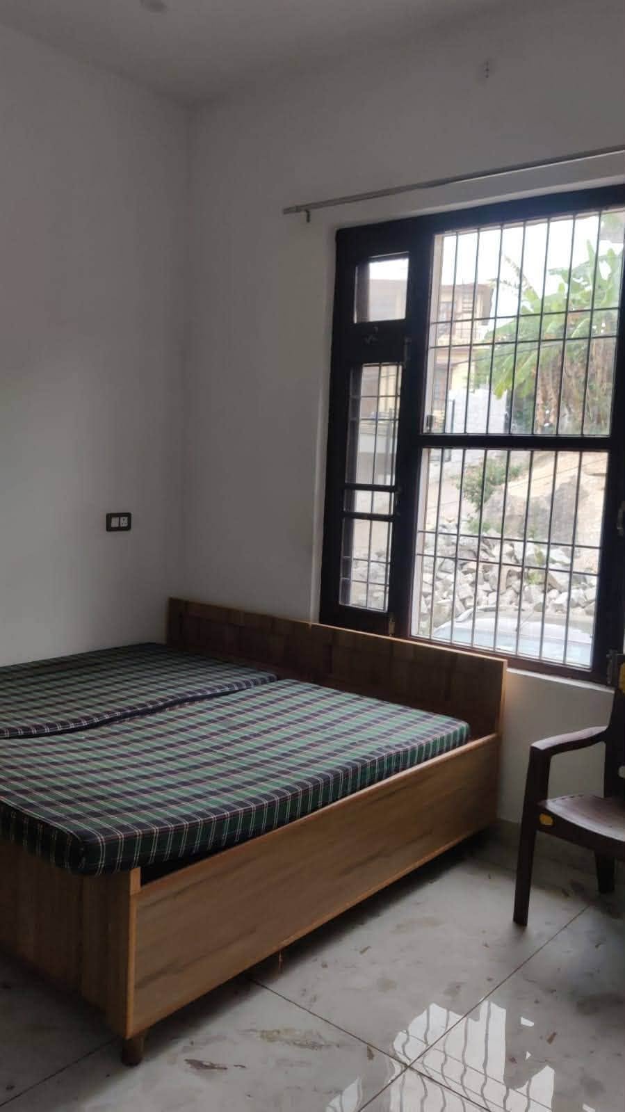 🏡 Single Room Available for Rent surroundings