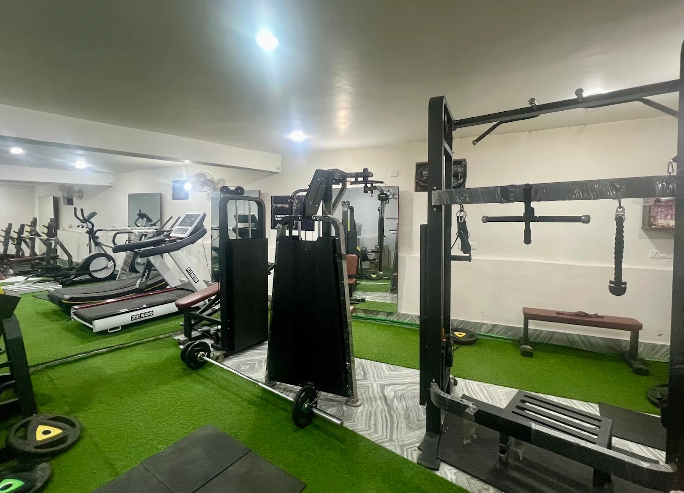 The Fitness Mantra, Barol, Dharamshala interior
