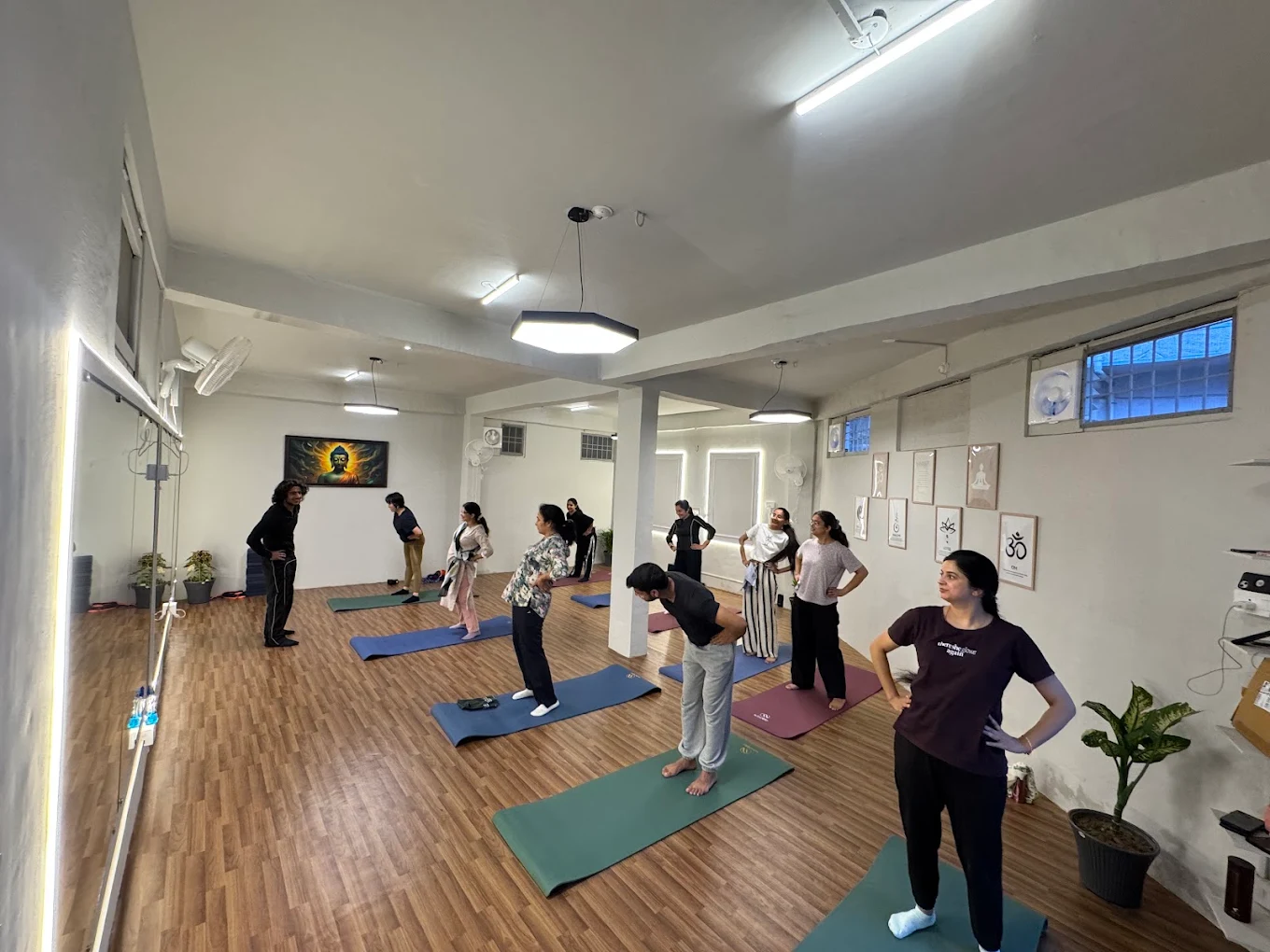 Lion's Den Gym & Yoga Studio, Mant Khas, Dharamshala