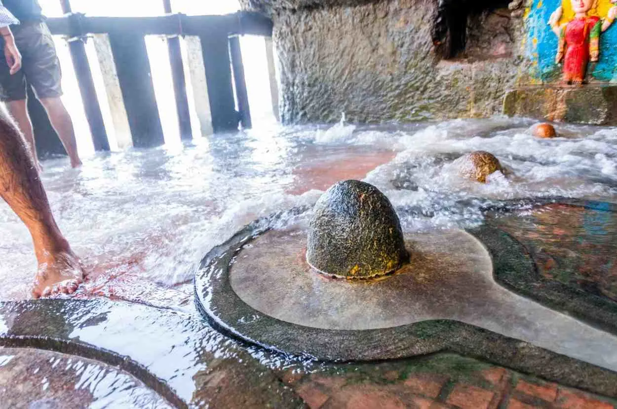 Gangeshwar Mahadev Temple