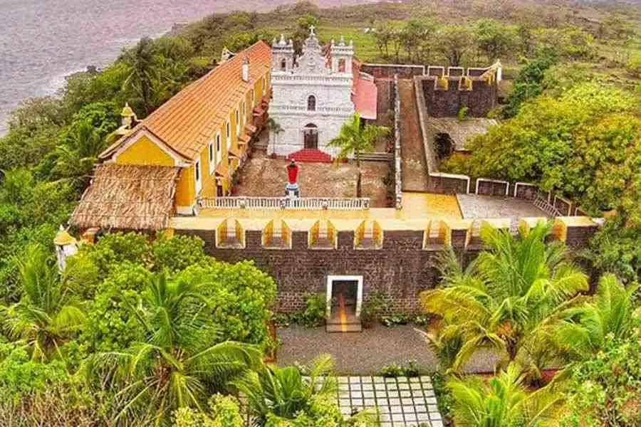 Places to Visit Near Arambol Beach