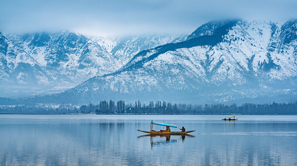 Dal Lake Kashmir in Snow