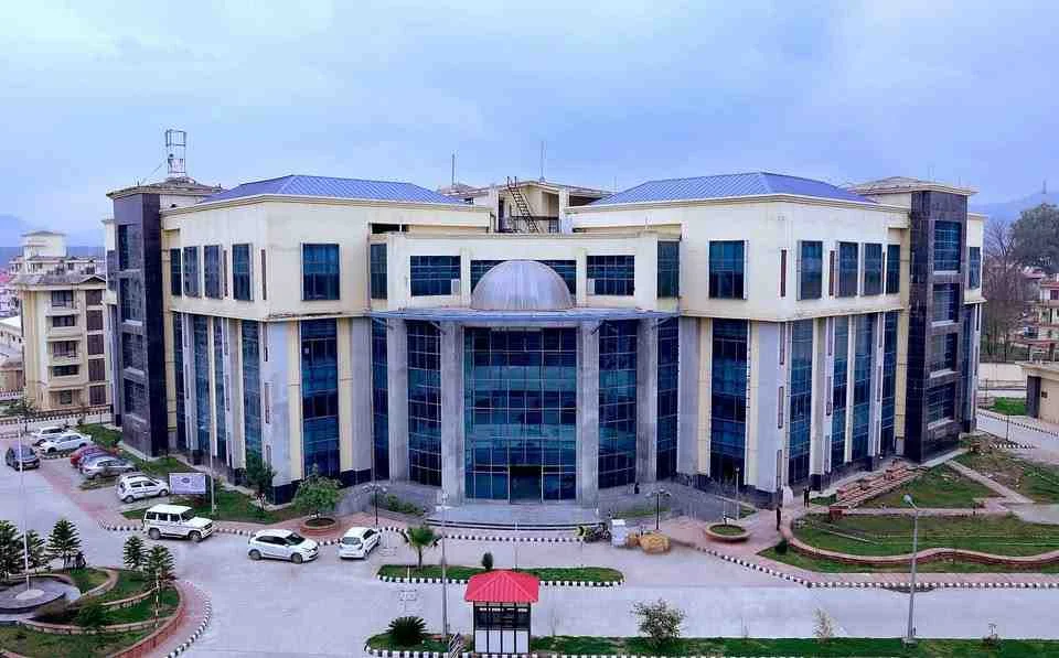 Atal Medical & Research University (AMRU) – Ner Chowk, Mandi
