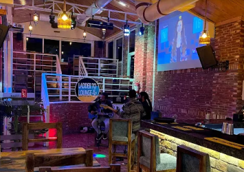 Ladder-Lounge
