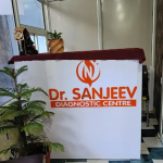 Dr.-Sanjeev-Diagnostic