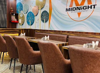 Midnight-Restaurant