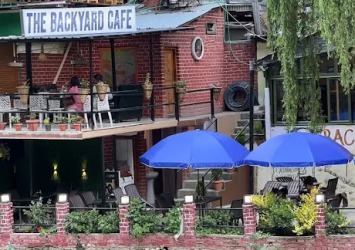 Backyard-Cafe
