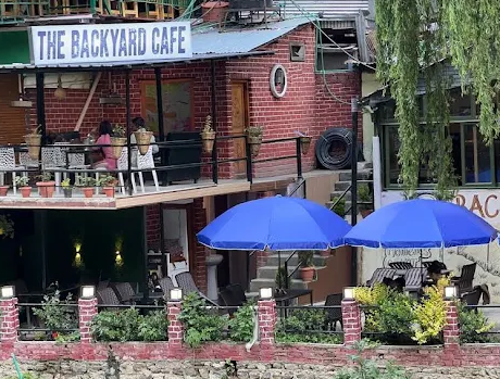 Backyard-Cafe