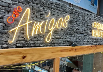 Cafe-Amigos-1