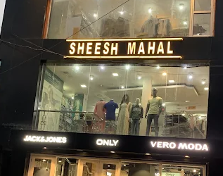 Sheesh-Mahal